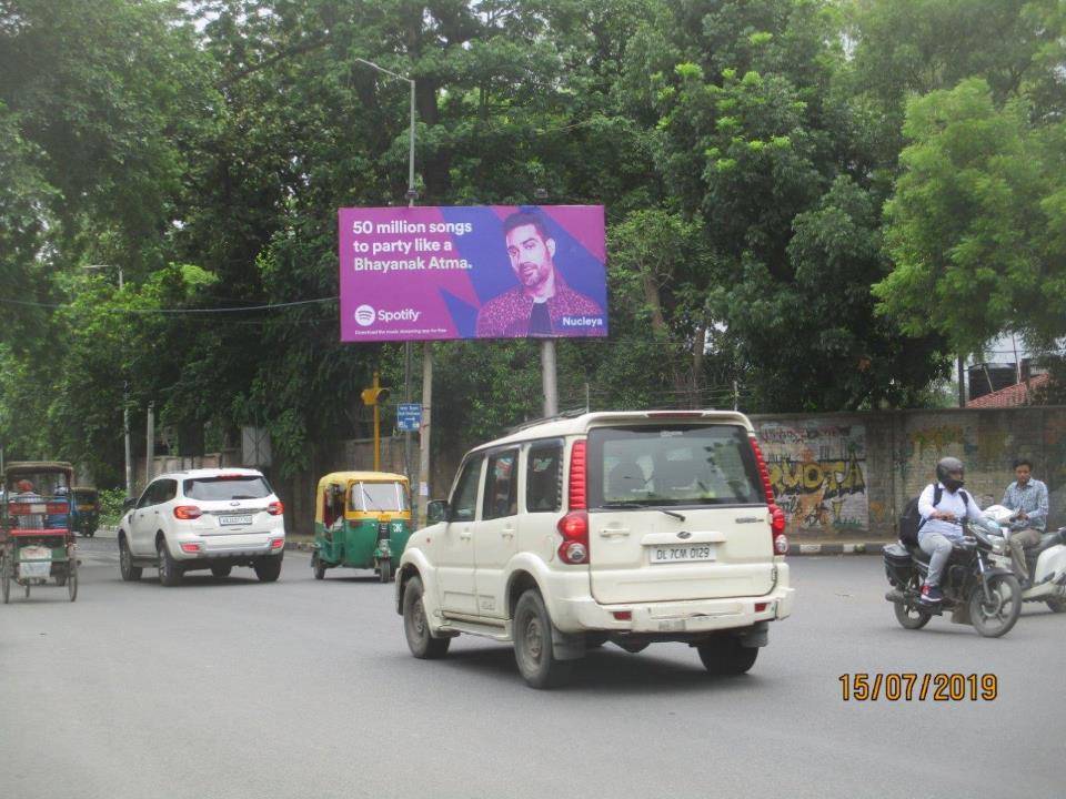 Unipole Correspondence Crossing - 1 North Delhi Delhi (NCR)