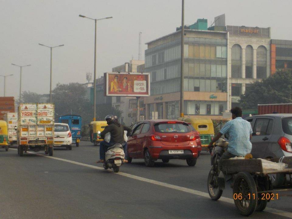 Outdoor Advertising - Unipole, South Extn Ring Road, South Delhi, Delhi NCR-1661148303 Outdoor Advertising - Unipole, South Extn Ring Road, South Delhi, Delhi NCR-1661148303
