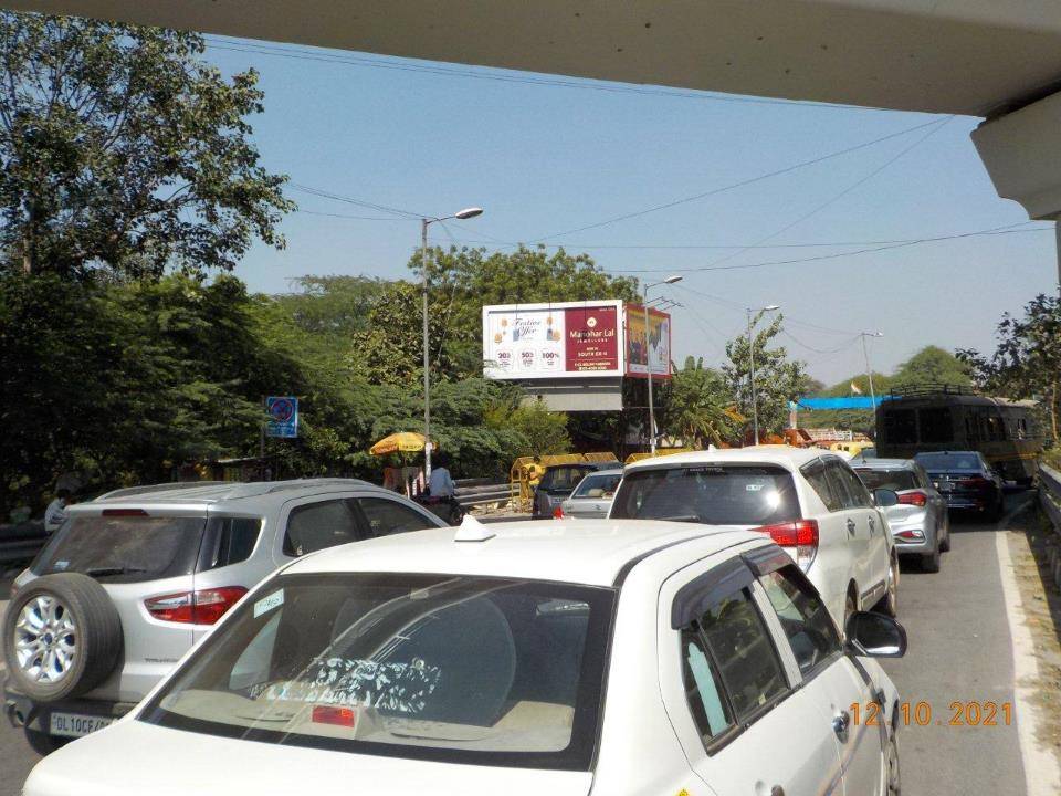 Outdoor Advertising - Unipole, MG Road, South Delhi, Delhi NCR