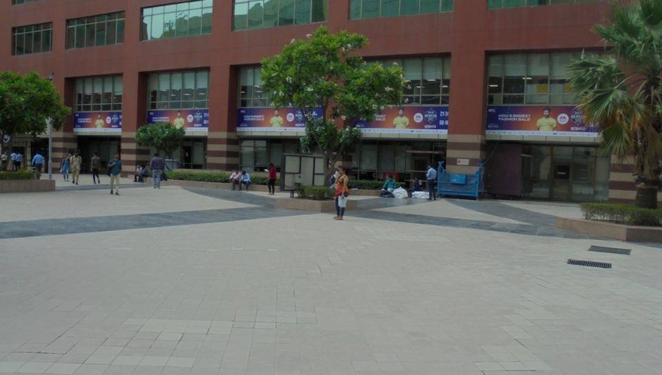 Facade Concourse Between Towers Delhi Delhi (NCR) Facade Concourse Between Towers Delhi Delhi (NCR)