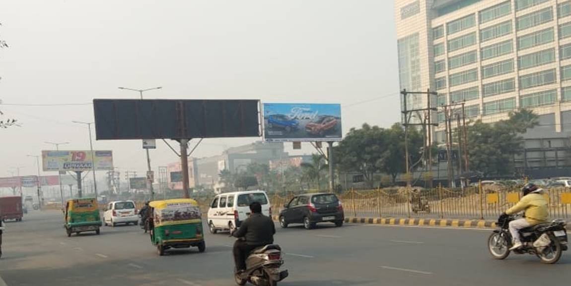 Unipole Hotel Country Inn Link Road Ghaziabad Delhi (NCR)