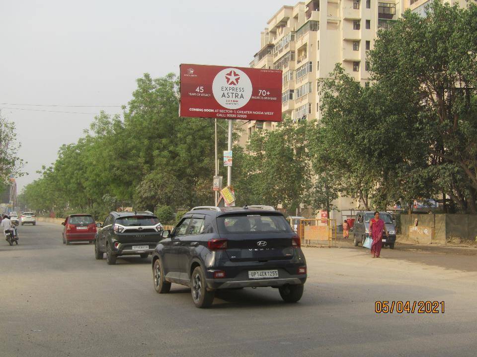 Unipole Cisf Road Outside Pinnacle Tower Ghaziabad Delhi (NCR)