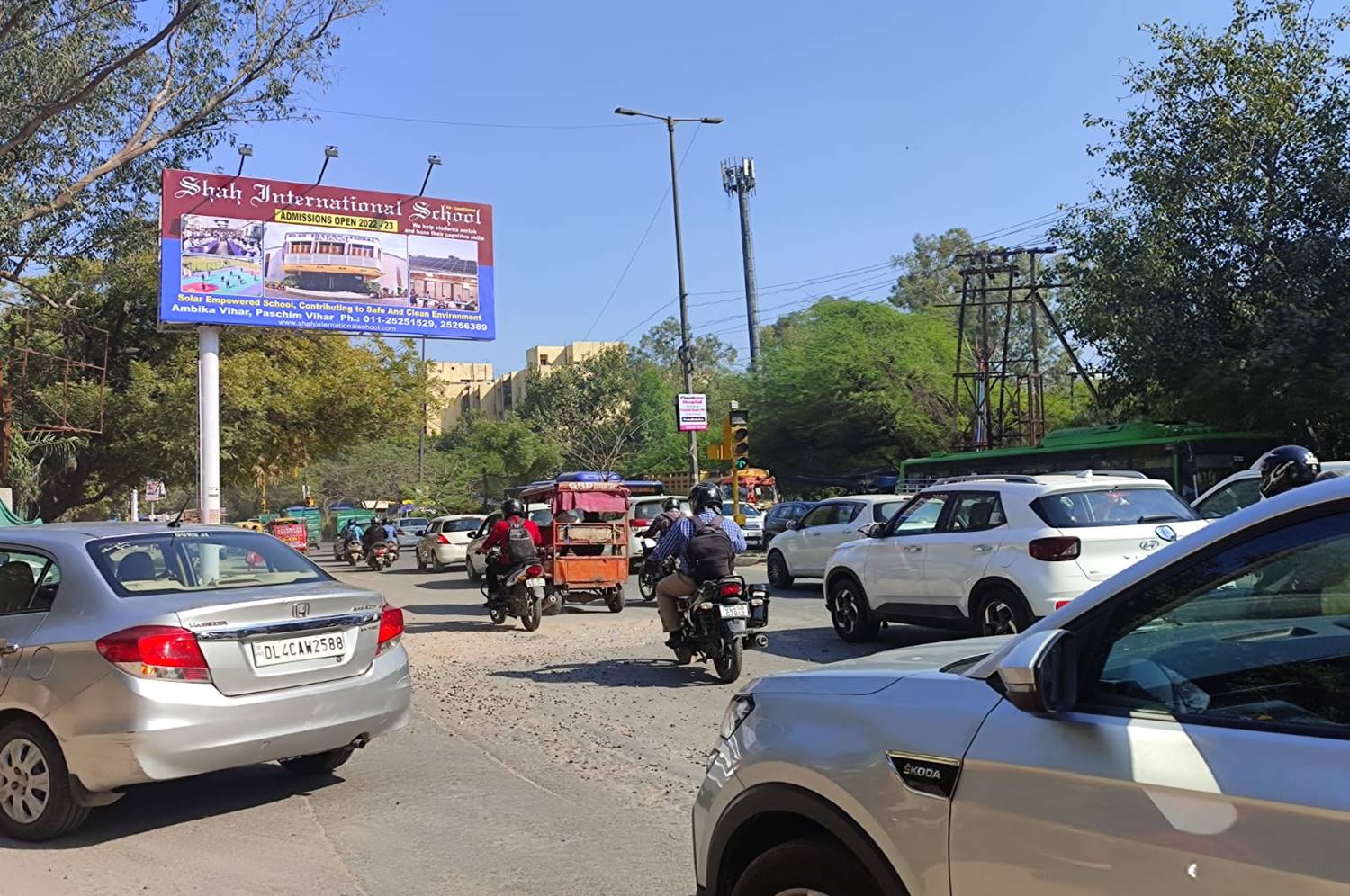 Unipole Near Ekta Apartment Delhi Delhi (NCR) Unipole Near Ekta Apartment Delhi Delhi (NCR)