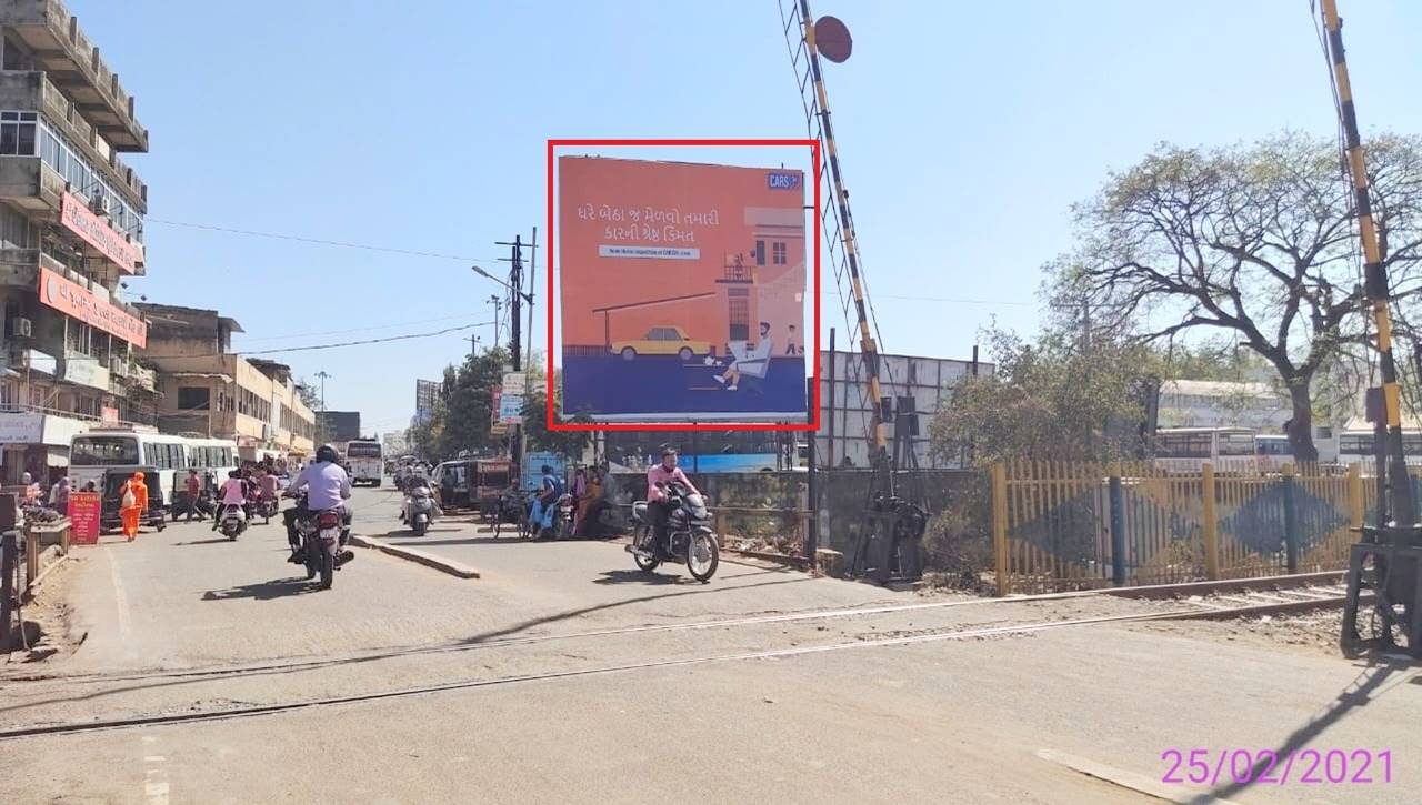 Billboard - Giriraj Railway Crossing, Junagadh, Gujarat Billboard - Giriraj Railway Crossing, Junagadh, Gujarat