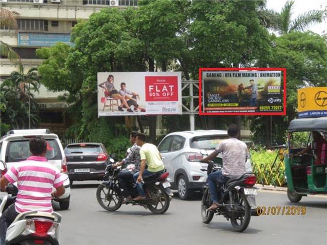 Unipole - L&T Circle to EME Circle, Vadodara, Gujarat Unipole - L&T Circle to EME Circle, Vadodara, Gujarat