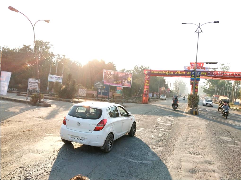 Unipole -Nr Divine Mall 1, Kurukshetra, Haryana