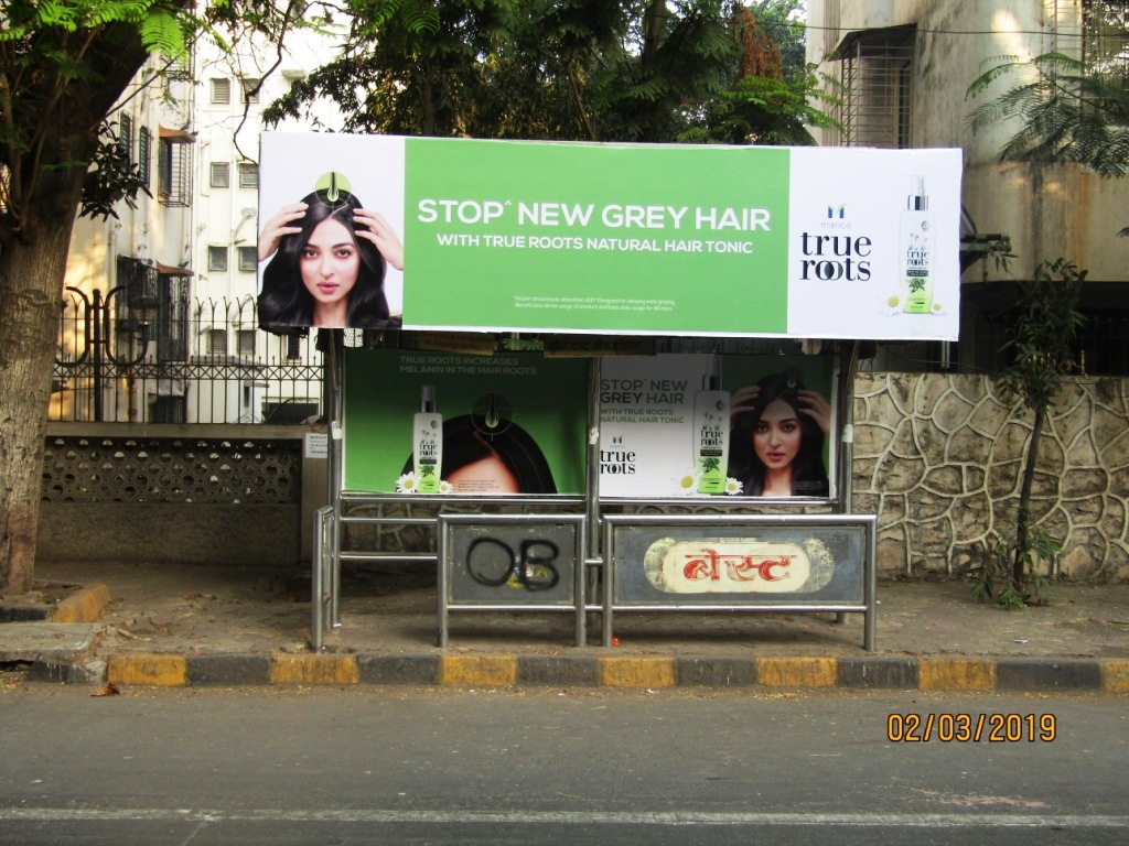 Bus Queue Shelter - Outside Lilavati Hospital - Bandra Reclamation Bus Station,   Bandra West,   Mumbai,   Maharashtra