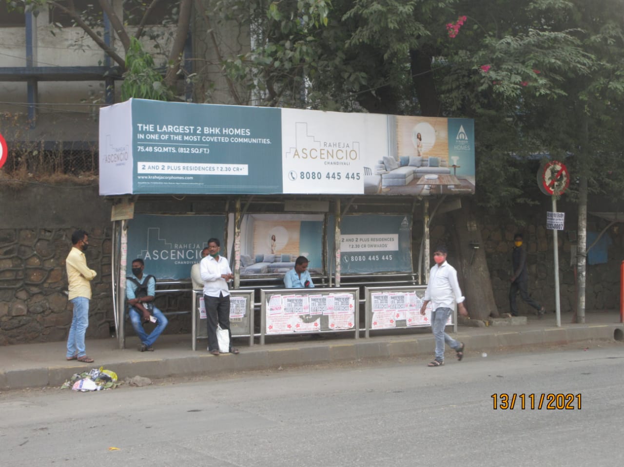 Bus Queue Shelter - Saki Vihar Road - State Bank,   Chandivali,   Mumbai,   Maharashtra
