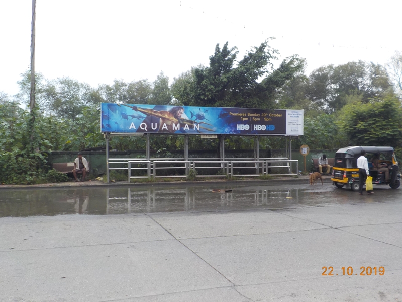 Bus Queue Shelter - Sant Rohidas Marg - T - Junction,   Dharavi,   Mumbai,   Maharashtra