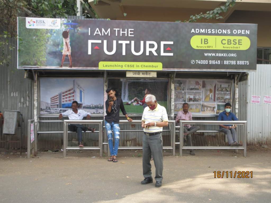 Bus Queue Shelter - M. G. Road - Gandhi Market,   Ghatkopar (E),   Mumbai,   Maharashtra