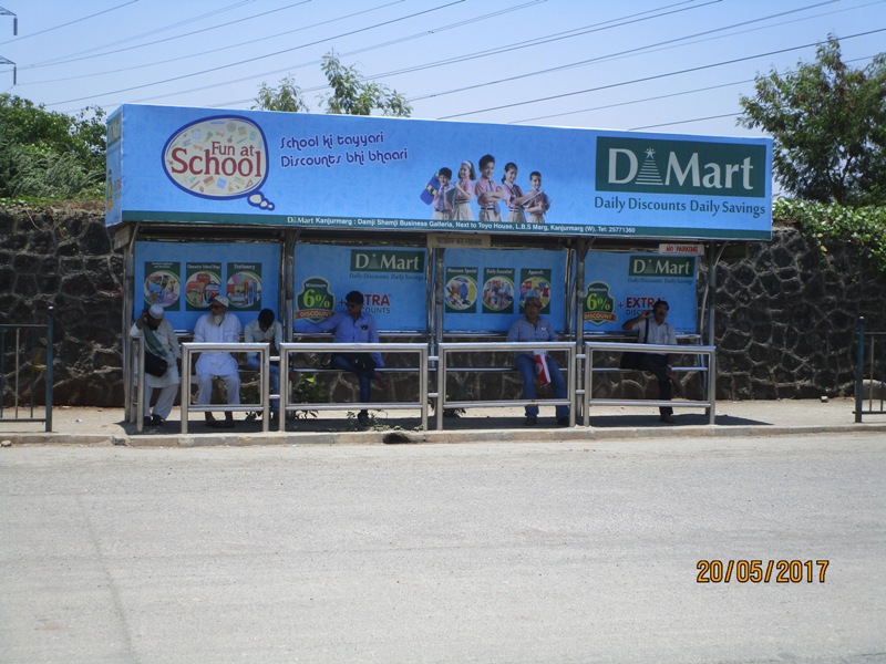 Bus Queue Shelter - Vasantdada Patil Marg - Ghatkopar Bus Station,   Ghatkopar (E),   Mumbai,   Maharashtra
