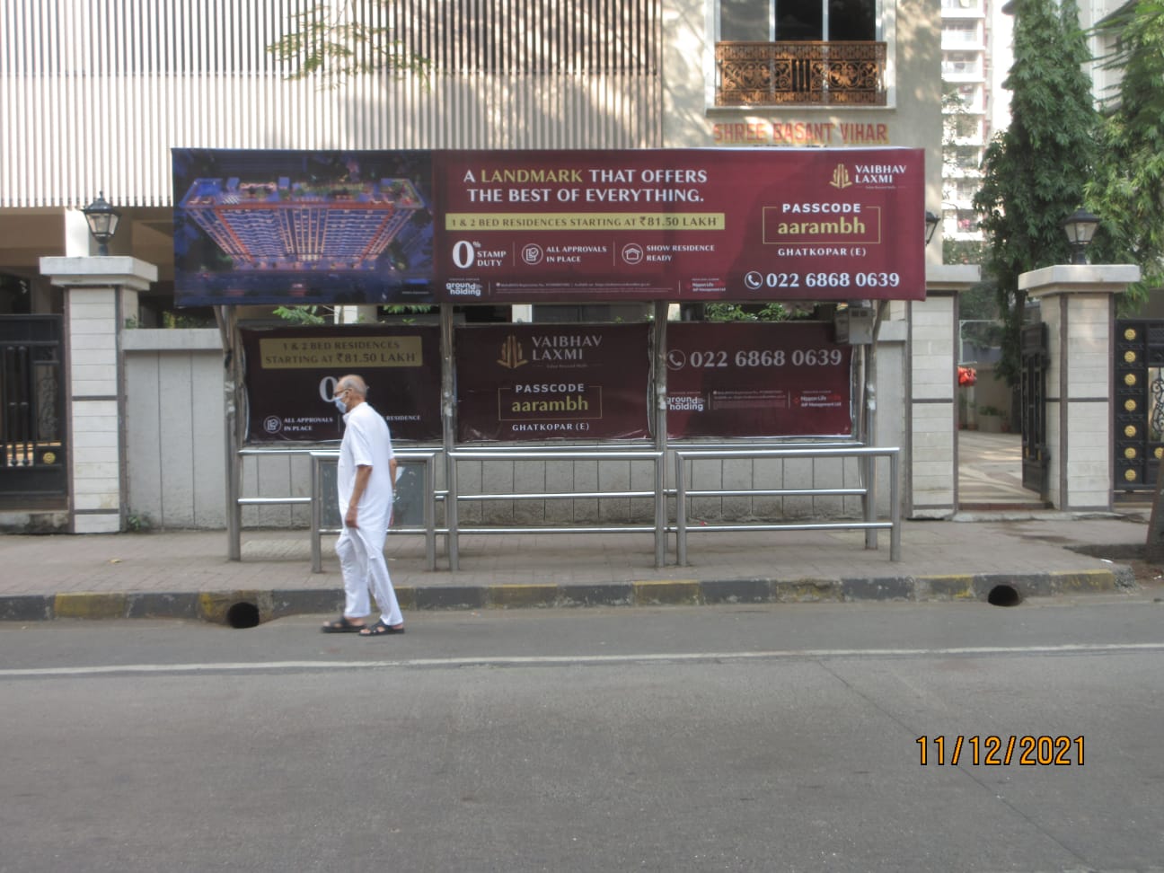 Bus Queue Shelter - R. B. Mehta Road - Jain Mandir,   Ghatkopar (E),   Mumbai,   Maharashtra