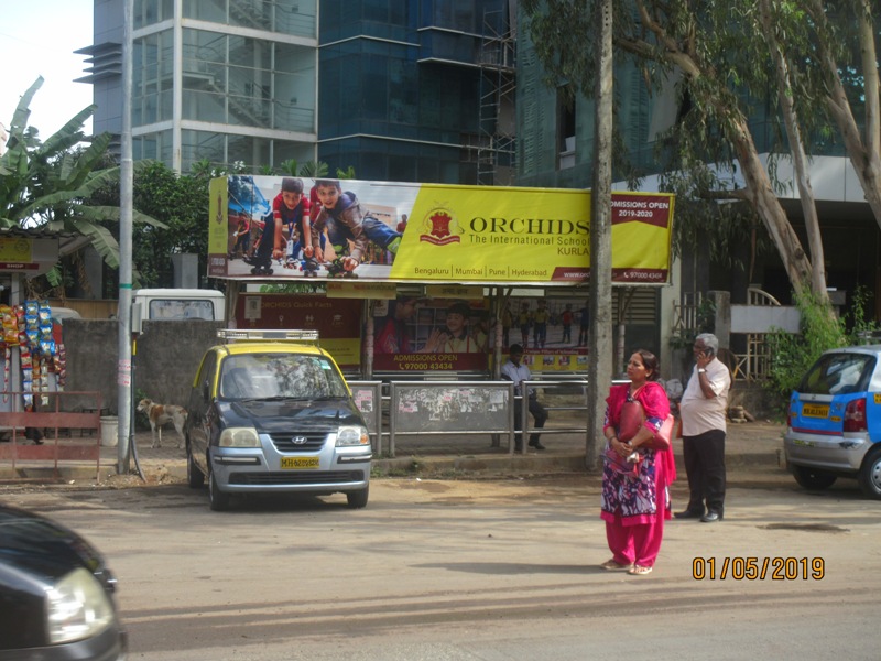 Bus Queue Shelter - C. S. T. Road - Amar Brass,   Kalina,   Mumbai,   Maharashtra