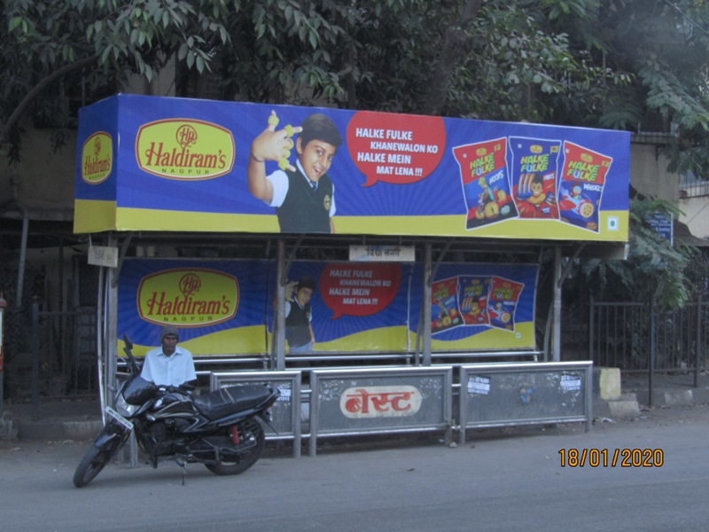 Bus Queue Shelter - C. S. T. Road - Vidyanagri,   Kalina,   Mumbai,   Maharashtra