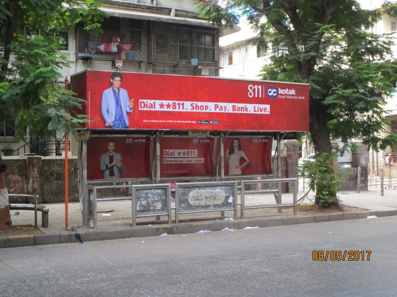 Bus Queue Shelter - B. A. Road - Maheshwari Udyan,   King Circle,   Mumbai,   Maharashtra