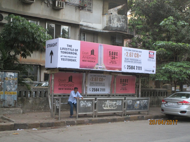 Bus Queue Shelter - Kidwai Marg - Maheshwari Udyan,   King Circle,   Mumbai,   Maharashtra