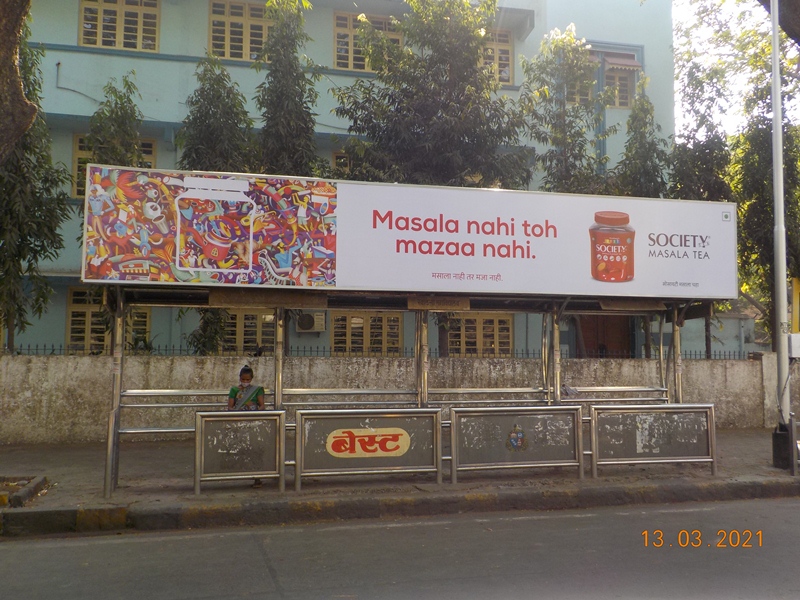 Bus Queue Shelter - Nathalal Parekh Road - Khalsa College,   Matunga (E),   Mumbai,   Maharashtra