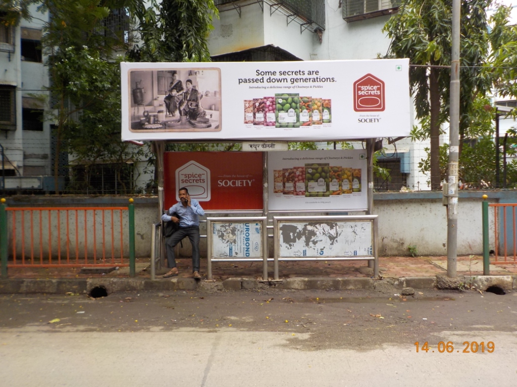 Bus Queue Shelter - Chincholi Temple - Madhur Society,   Malad West,   Mumbai,   Maharashtra