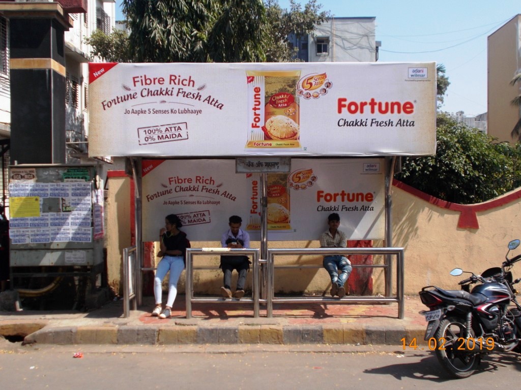 Bus Queue Shelter - Charkop - Maharashtra Bank,   Kandivali West,   Mumbai,   Maharashtra