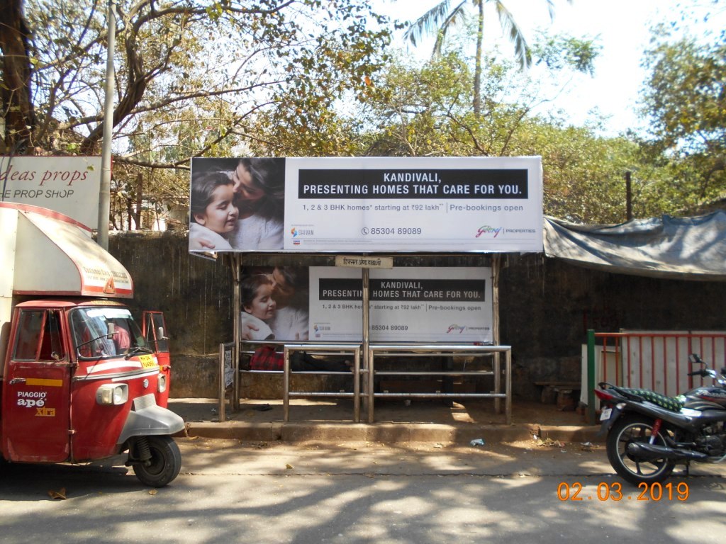 Bus Queue Shelter - Near Goregaon Station - Hickson & Dadaji,   Goregaon ( East ),   Mumbai,   Maharashtra