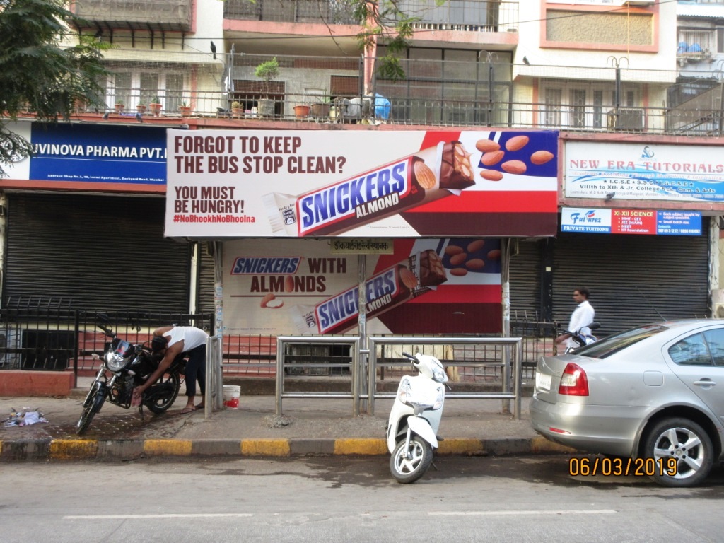 Bus Queue Shelter - - Dockyard Road Rly Station,   Dockyard,   Mumbai,   Maharashtra