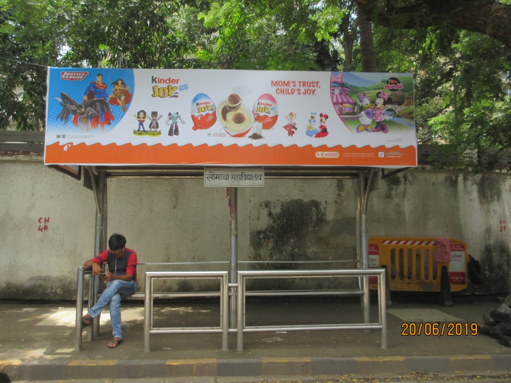 Bus Queue Shelter - - Income Tax Office,   Ghatkopar East,   Mumbai,   Maharashtra