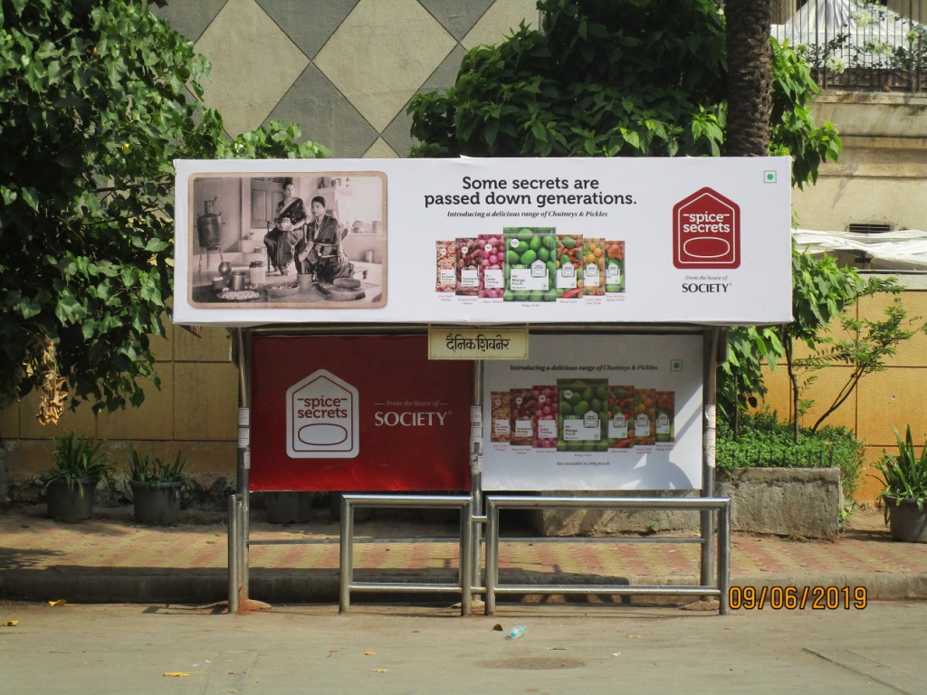 Bus Queue Shelter - Near Four Season Hotel - Gandhi Nagar,   Mahalaxmi,   Mumbai,   Maharashtra