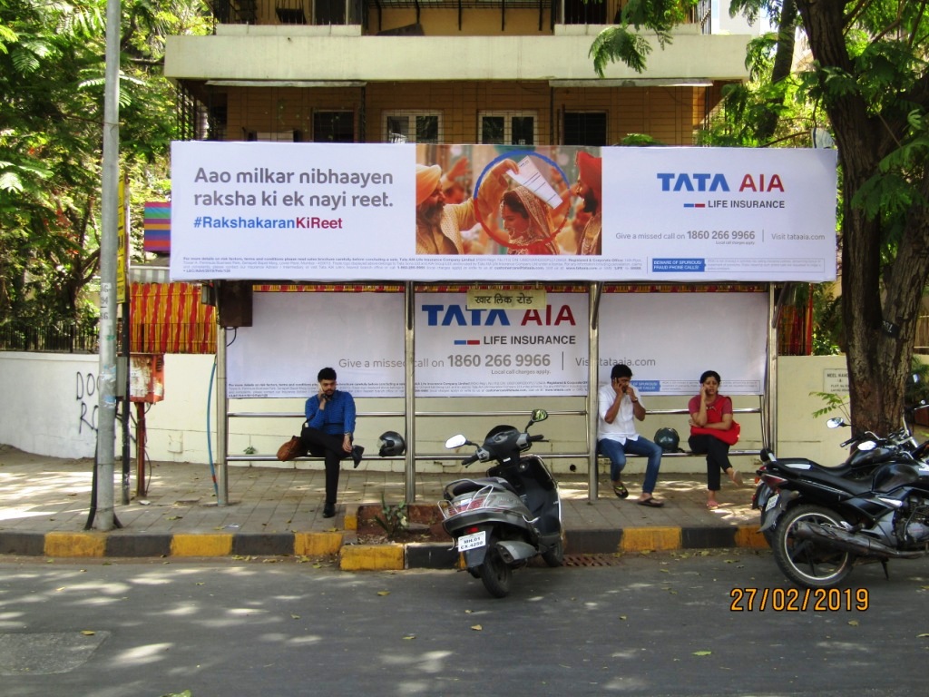 Bus Queue Shelter - - Khar Linking Road, Khar West, Mumbai, Maharashtra Bus Queue Shelter - - Khar Linking Road, Khar West, Mumbai, Maharashtra