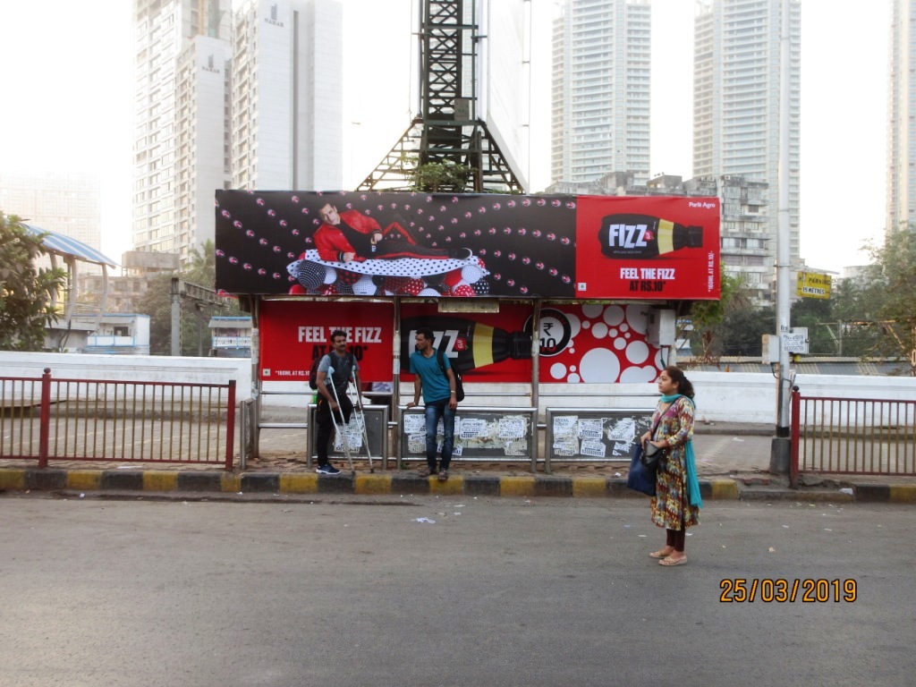 Bus Queue Shelter - Going Towards Haji Ali - Mahalaxmi Stn Towards Haji Ali After Stn,   Mahalaxmi,   Mumbai,   Maharashtra