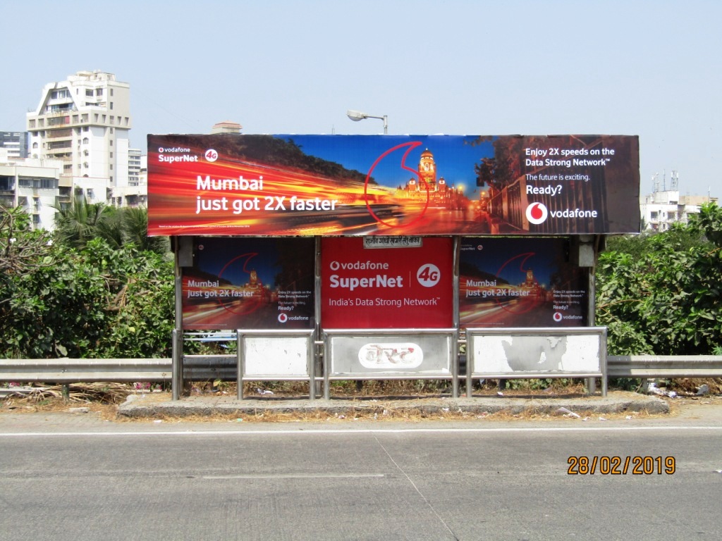 Bus Queue Shelter - Sea Link To Bandra E/T - Rajiv Gandhi Sea Link Toll Plaza, Bandra West, Mumbai, Maharashtra Bus Queue Shelter - Sea Link To Bandra E/T - Rajiv Gandhi Sea Link Toll Plaza, Bandra West, Mumbai, Maharashtra