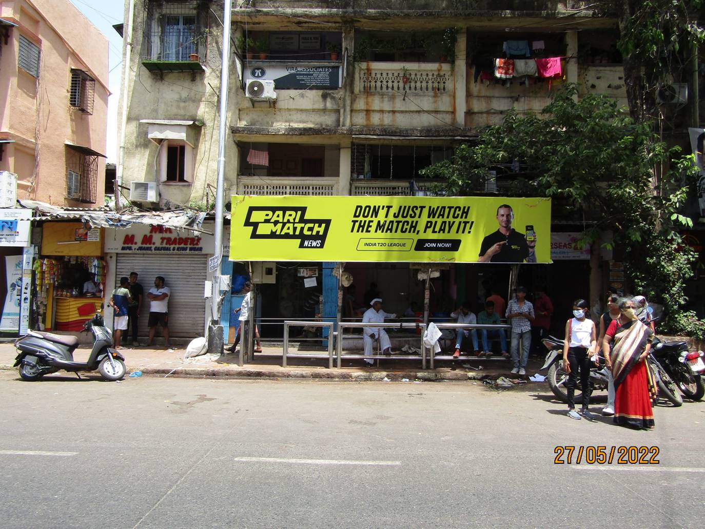 Bus Queue Shelter - Tulsi pipe road - Tulsi Pipe Rd,  Nr Station (Opp KN / PM),   Dadar (W),   Mumbai,   Maharashtra