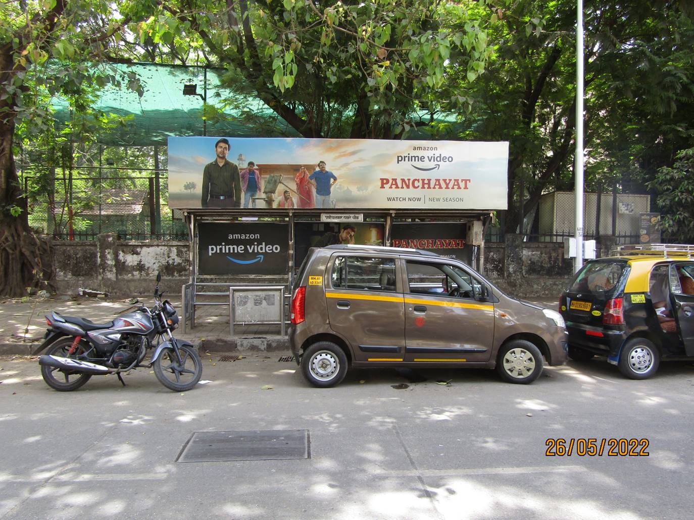 Bus Queue Shelter - Ghokale Road - Opp Portugese Church,   Dadar (W),   Mumbai,   Maharashtra