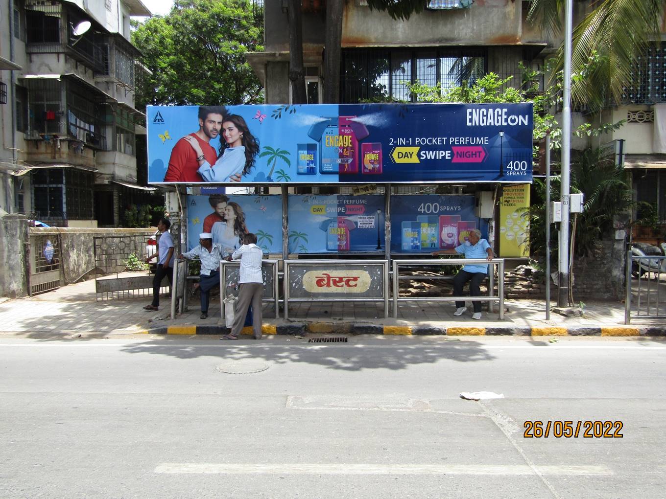 Bus Queue Shelter - Rashtrasevika Laxmibai Kelkar Marg - Sion,  Rani Laxmi Chowk,   Central Matunga,   Mumbai,   Maharashtra
