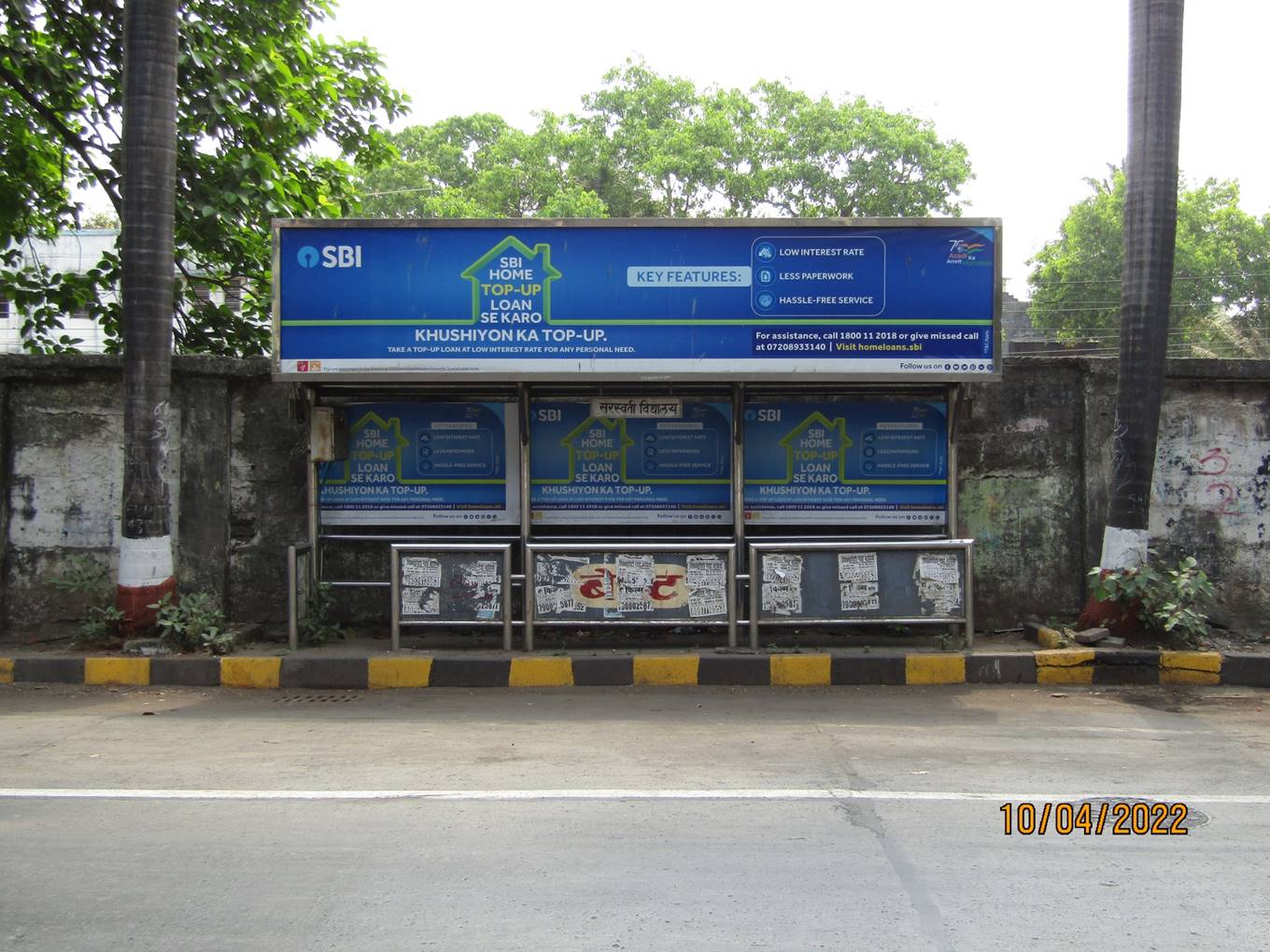 Bus Queue Shelter - Senapati Bapat Marg - Saraswati High School,   Matunga,   Mumbai,   Maharashtra