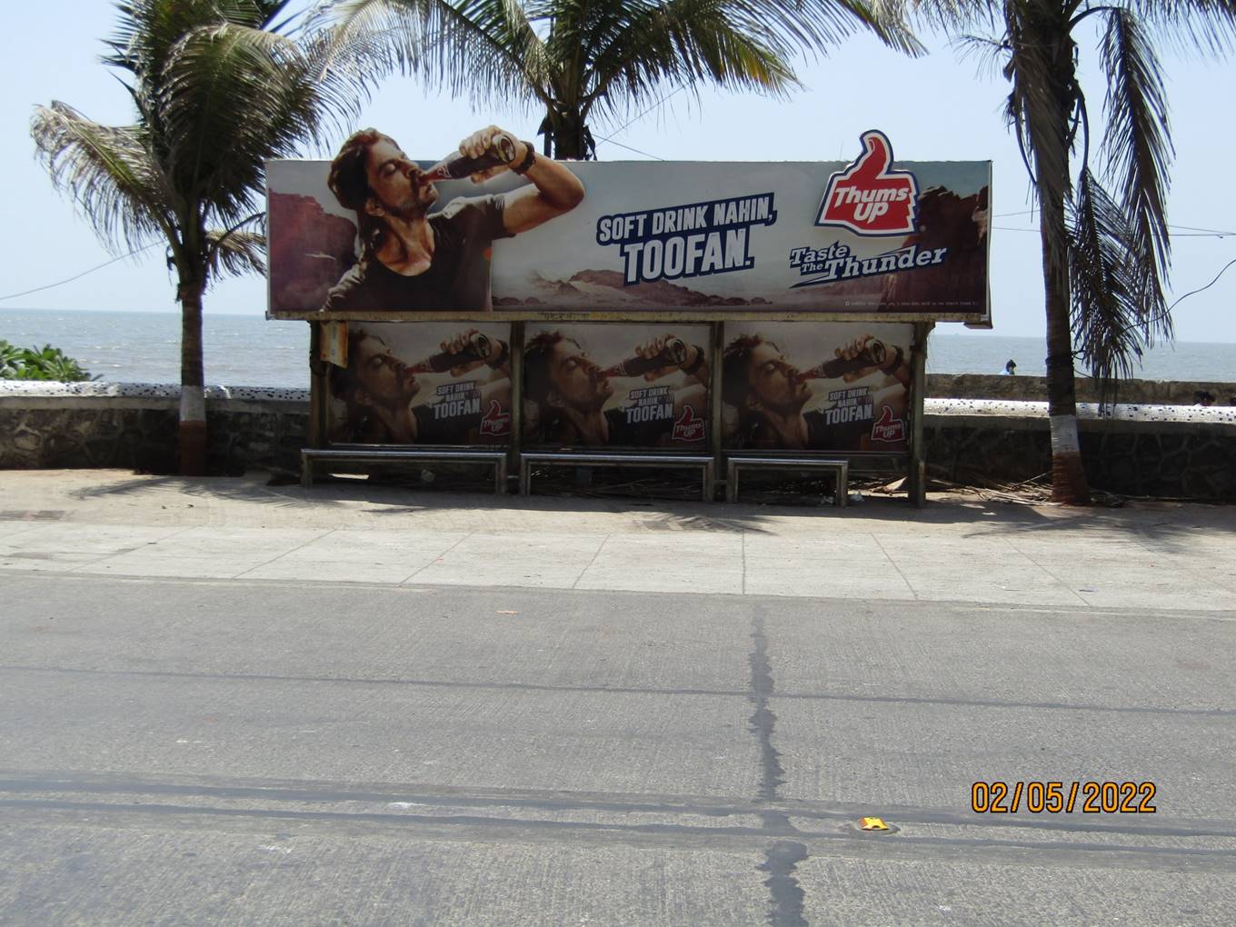 Bus Queue Shelter - B J Road - Sister Bungalow - Bandstand, Bandra (W), Mumbai, Maharashtra Bus Queue Shelter - B J Road - Sister Bungalow - Bandstand, Bandra (W), Mumbai, Maharashtra
