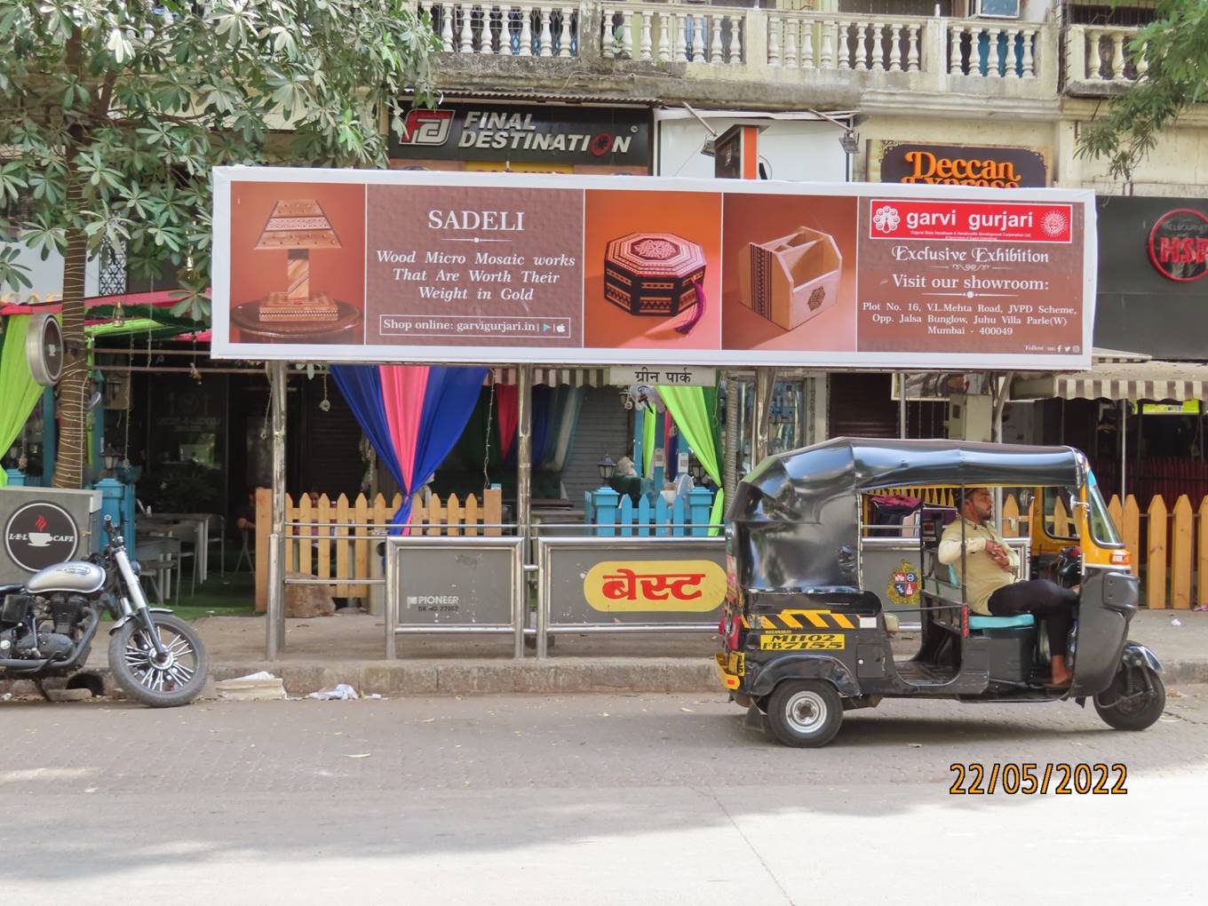 Bus Queue Shelter - Best Colony Road - Green Park,   Andheri (W),   Mumbai,   Maharashtra
