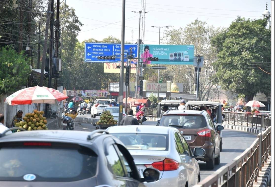 Unipole - Dargah Kamla Park, Bhopal, Madhya Pradesh Unipole - Dargah Kamla Park, Bhopal, Madhya Pradesh