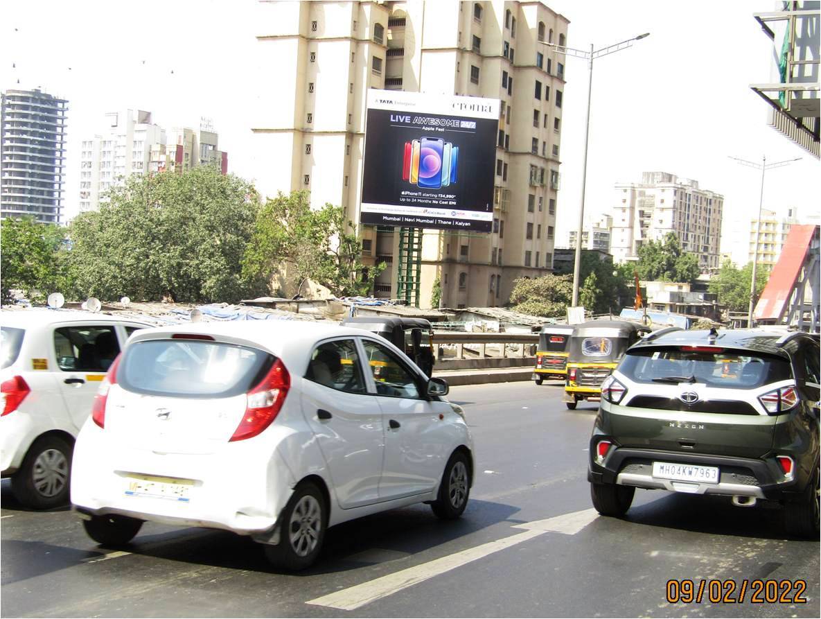 Billboard - WEH Malad before Times of India ET - WEH Malad Towards Kandivali - LHS,   Western Express Highway,   Mumbai,   Maharashtra