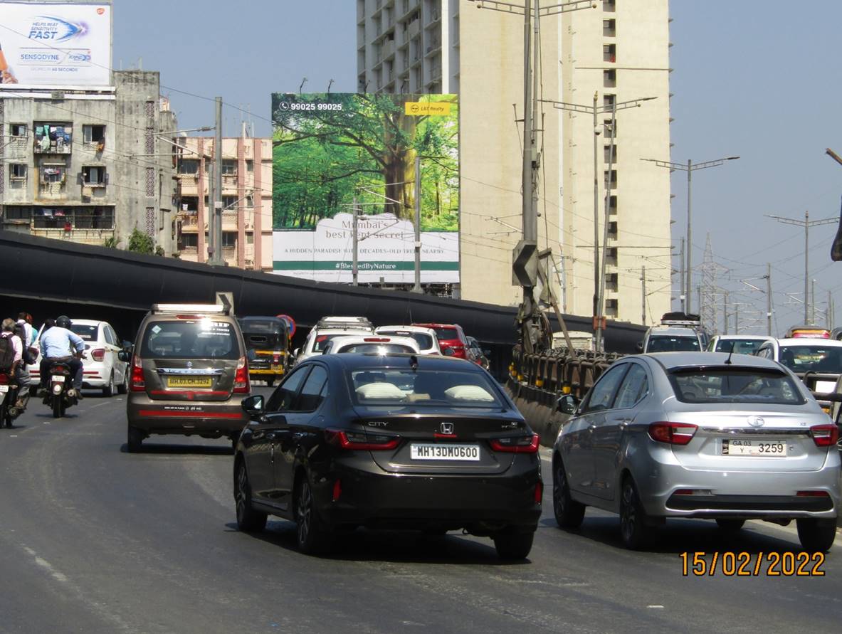 Billboard - WEH Malad Near Times Of India ET - WEH Malad Towards Kandivali - LHS,   Western Express Highway,   Mumbai,   Maharashtra