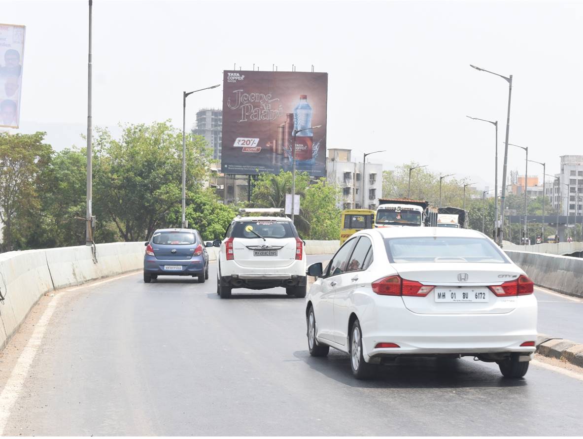 Billboard - Borivali Daulat Nagar ROB West to East MT - Link Road to WEH - RHS, Western Suburbs, Mumbai, Maharashtra Billboard - Borivali Daulat Nagar ROB West to East MT - Link Road to WEH - RHS, Western Suburbs, Mumbai, Maharashtra