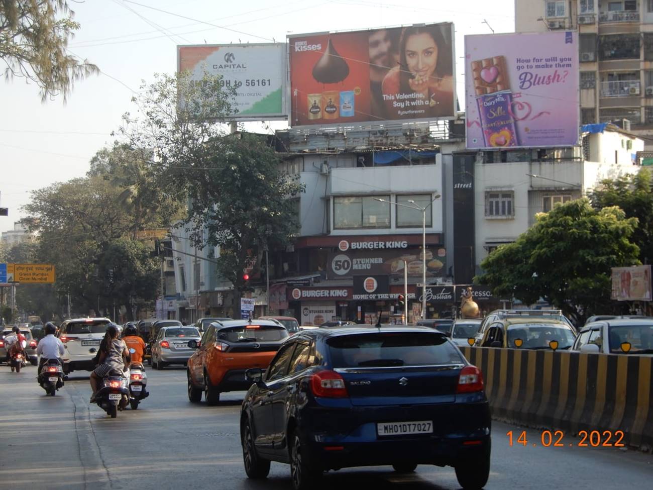 Hoarding - Linking Rd - Bandra,  Opp. National college(MT) - National College,   Linking Rd,   Mumbai,   Maharashtra