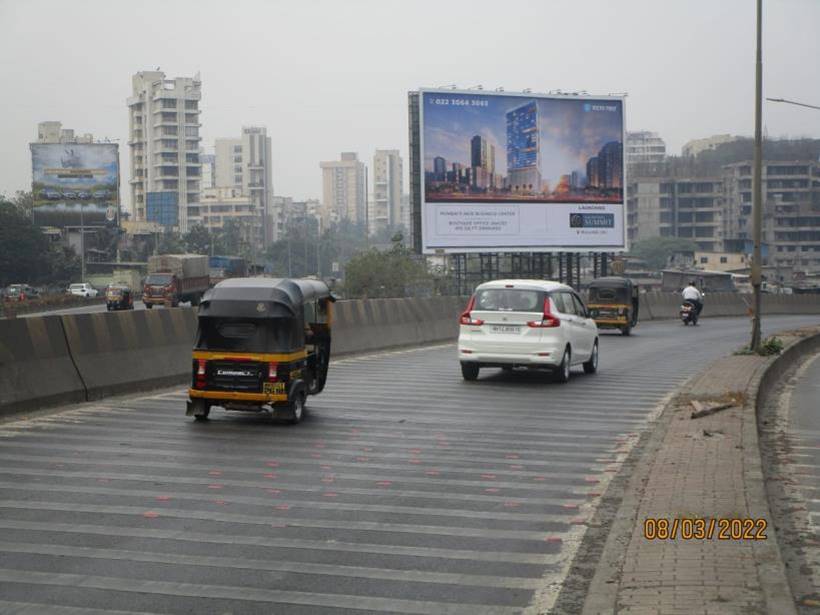 Billboard - EEH Chembur Amar Mahal RHS (MT)Chembur, Amar Mahal Junction
-TFT EEH/Ghatkoper to Sion/BKC - towards chembur, AMAR MAHAL ROB, Mumbai, Maharashtra Billboard - EEH Chembur Amar Mahal RHS (MT)Chembur, Amar Mahal Junction
-TFT EEH/Ghatkoper to Sion/BKC - towards chembur, AMAR MAHAL ROB, Mumbai, Maharashtra