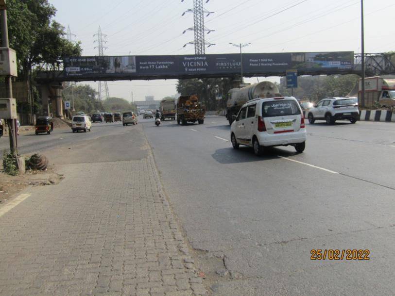 Gantry - At Priyadarshani Sion at RCF Junction near Somaiya Hospital-TFT Sion to Mulund - towards priyadarshani sion,   EEH-GHATKOPAR/MULUND,   Mumbai,   Maharashtra