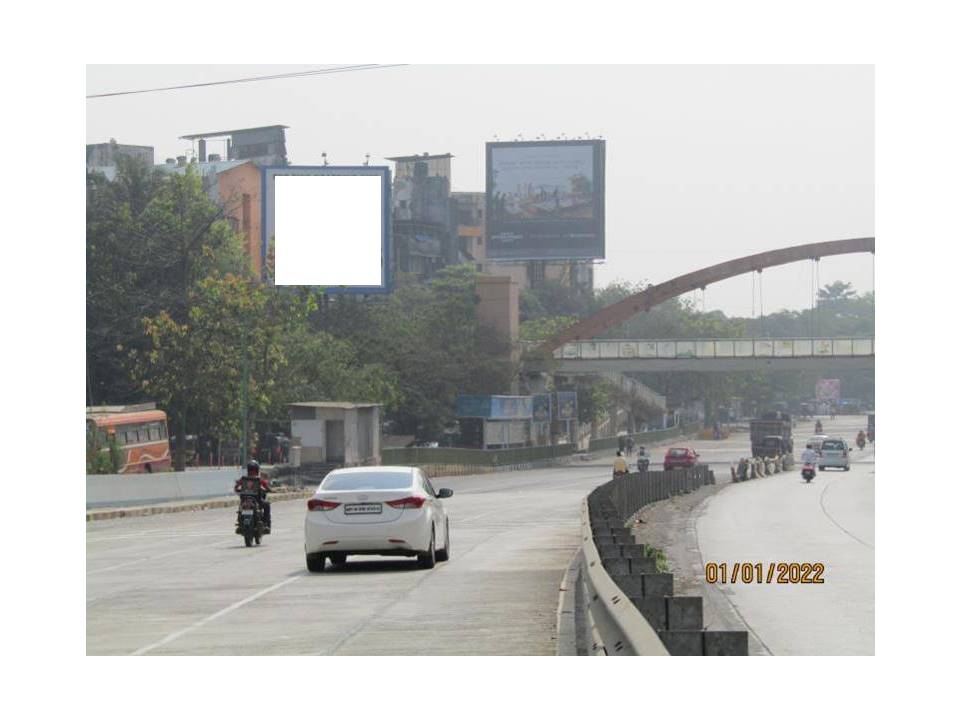 Billboard - Mulund Jakaat naka-TFT Thane to Mulund - towards mulund,   EEH-GHATKOPAR/MULUND,   Mumbai,   Maharashtra