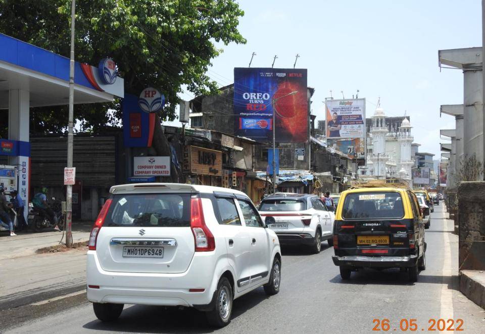 Hoarding - On SV Road,  at Lucky Jctn-M/T - towards bandra,   Bandra,   Mumbai,   Maharashtra