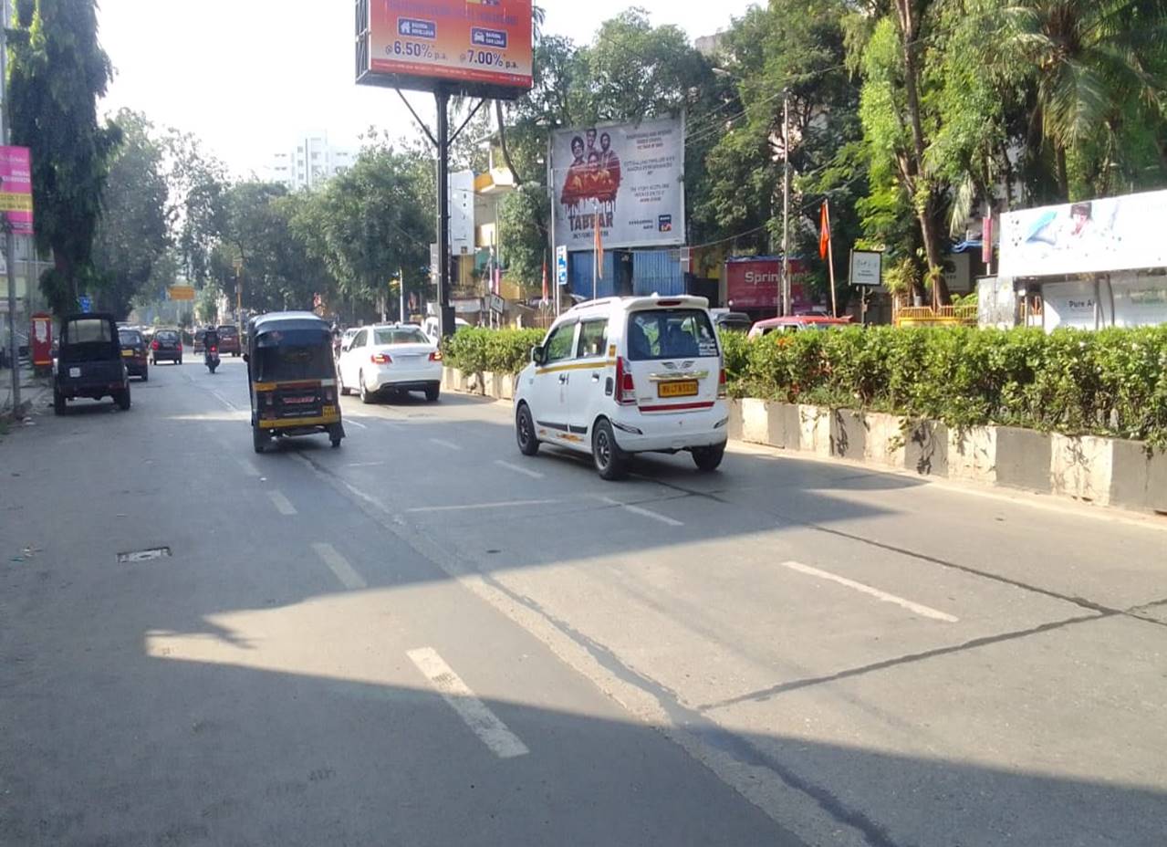 Hoarding - Opp Amarsons,  Link Road-M/T - towards Link Road,   Bandra,   Mumbai,   Maharashtra