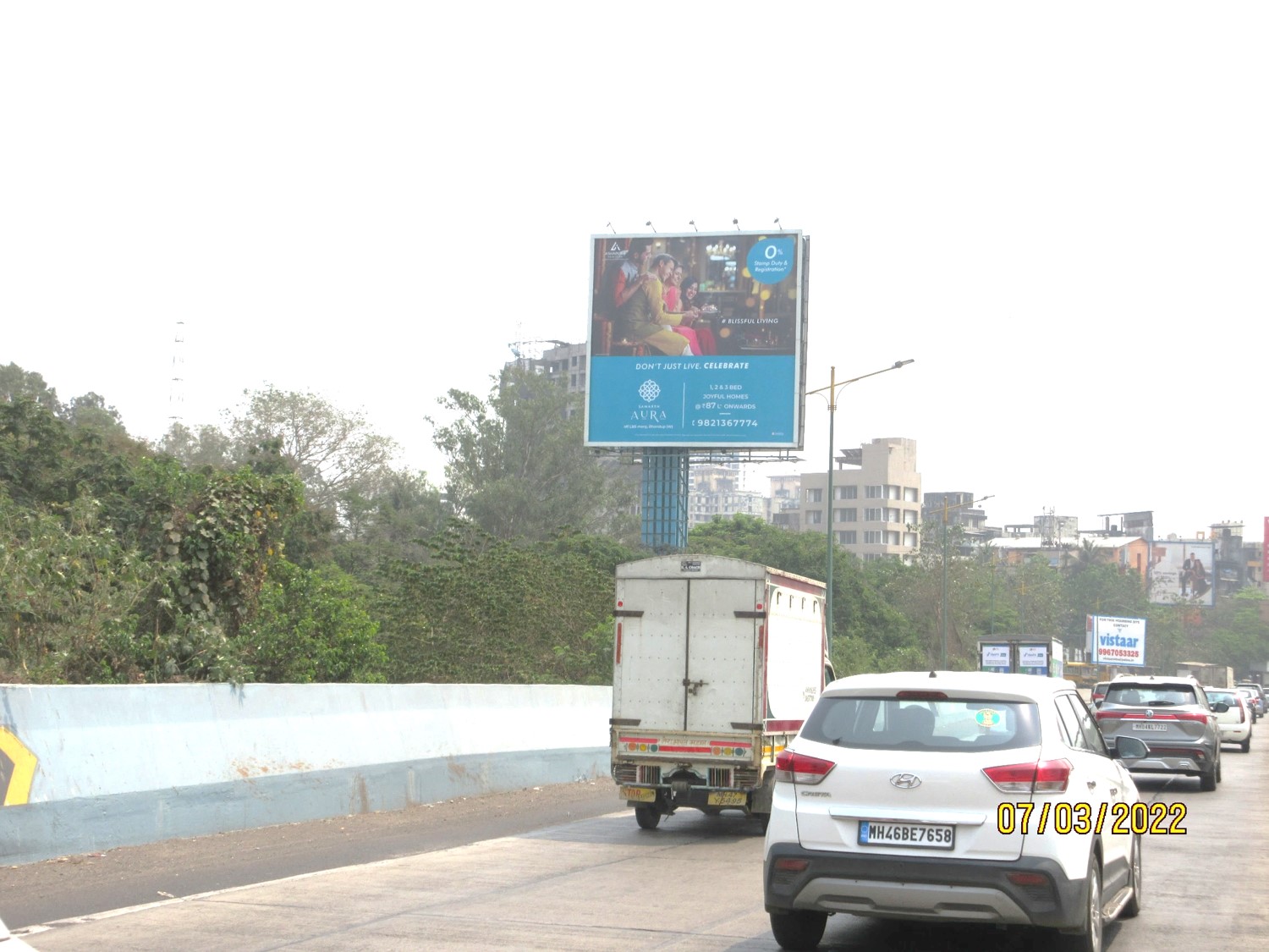 Hoarding - Kopri Bridge, Thane going towards Mulund - Kopri Bridge, Thane going towards Mulund, Thane, Thane, Maharashtra Hoarding - Kopri Bridge, Thane going towards Mulund - Kopri Bridge, Thane going towards Mulund, Thane, Thane, Maharashtra