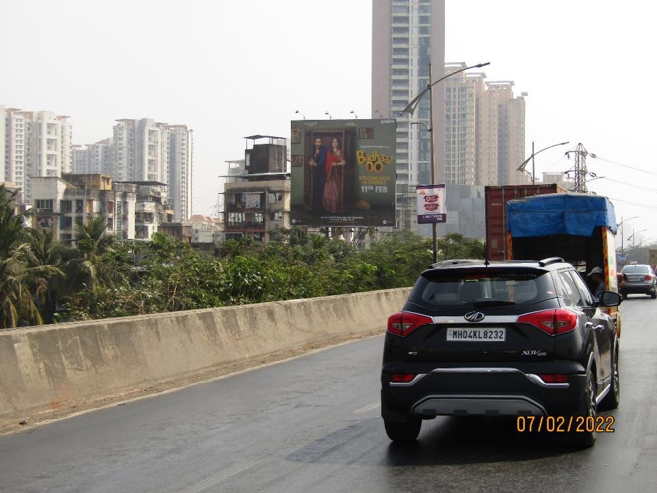 Hoarding - Majiwada Flyover towards Rustomjee Urbania - Majiwada Flyover towards Rustomjee Urbania, Thane, Thane, Maharashtra Hoarding - Majiwada Flyover towards Rustomjee Urbania - Majiwada Flyover towards Rustomjee Urbania, Thane, Thane, Maharashtra
