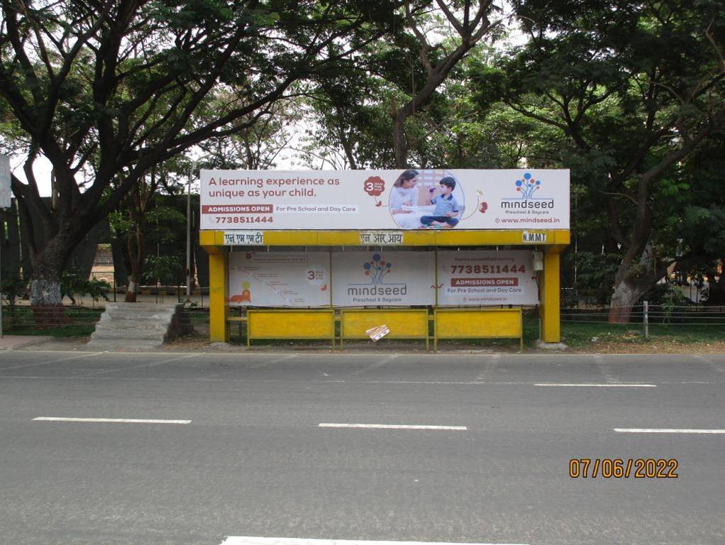 Bus Queue Shelter - Seawood NRI Colony,   Seawoods,   Navi Mumbai,   Maharashtra