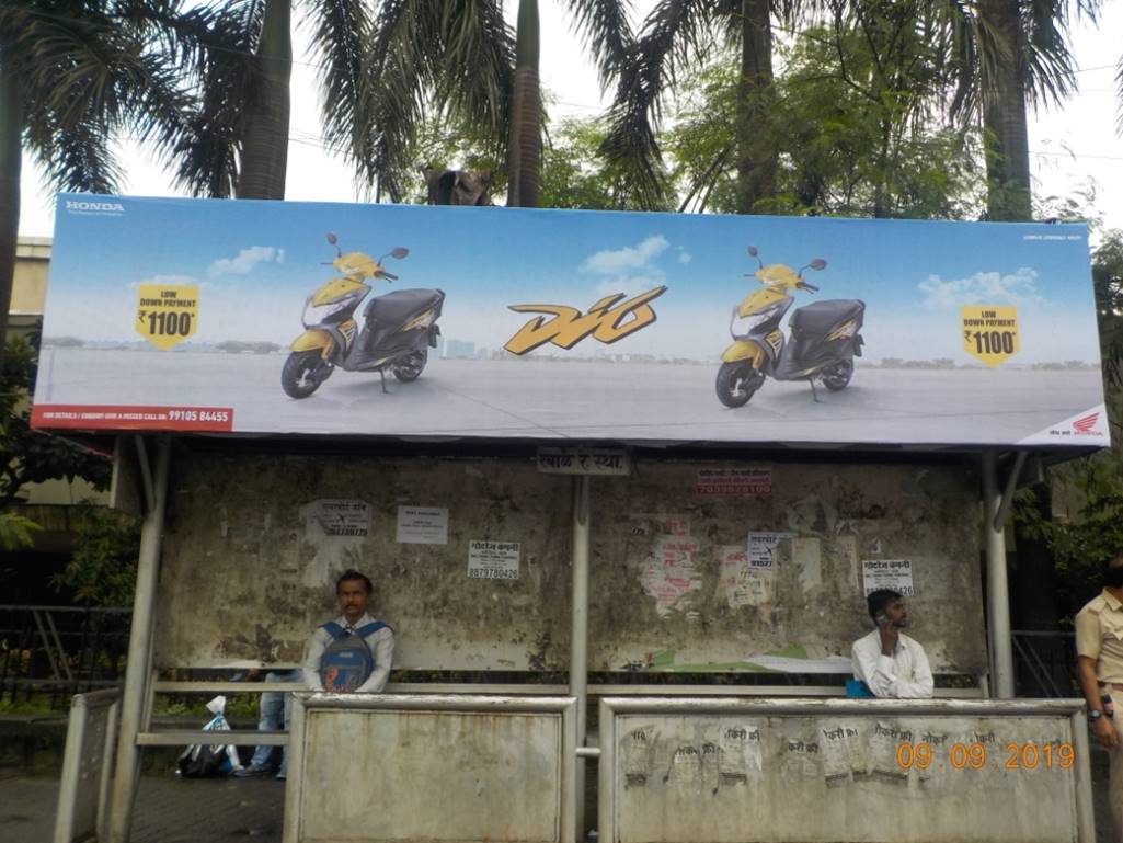 Bus Queue Shelter - Rabale station,   Thane Belapur Road,   Navi Mumbai,   Maharashtra